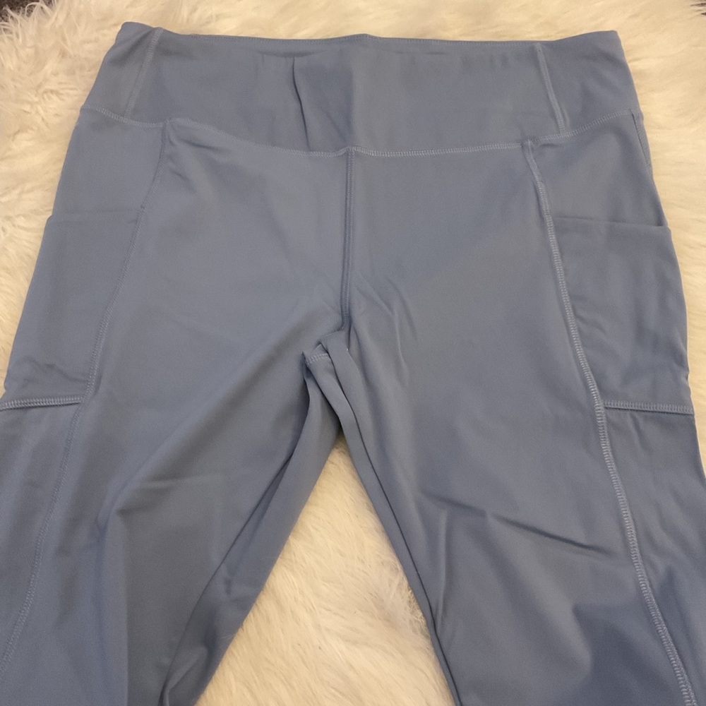Studio 1886 Sporty Legging - Picture 6 of 8